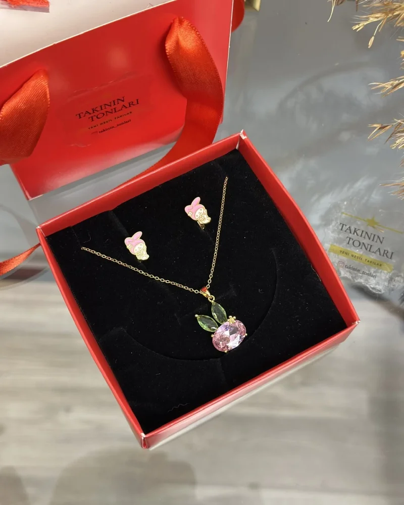 Çocuk Pembe Tavşan Kombin