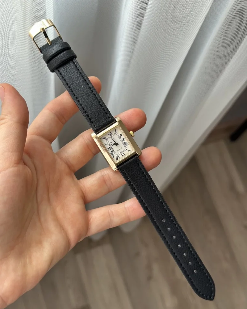 Siyah Deri Kordon Dikdörtgen Saat