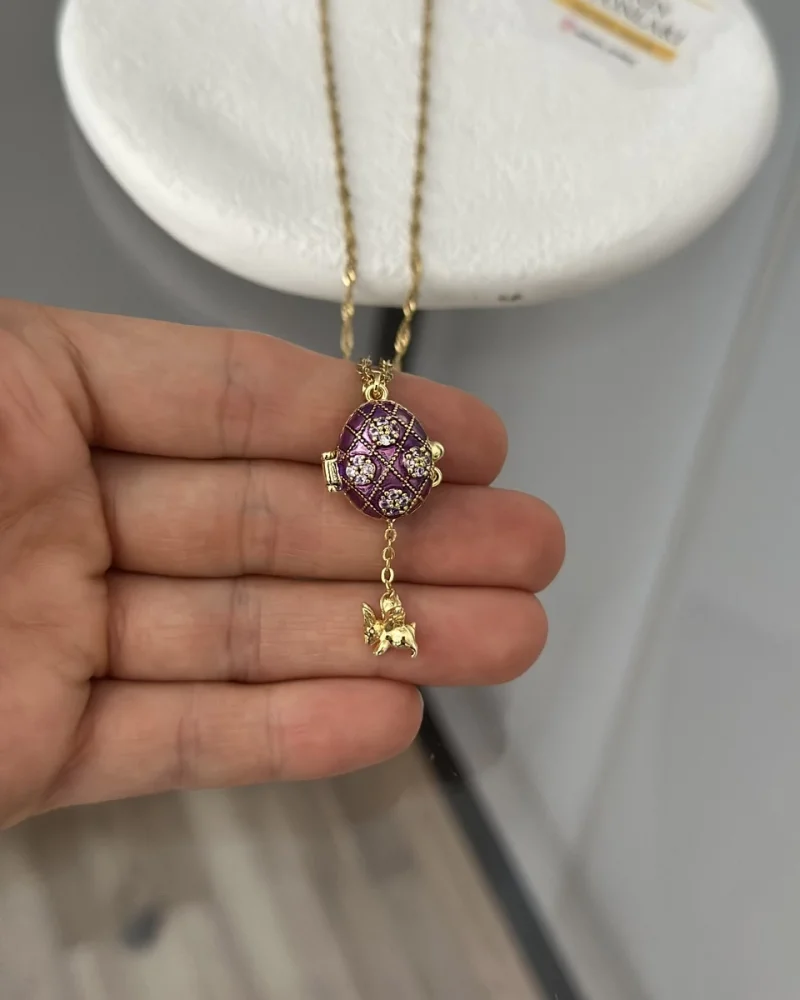 Mineli Mor Taşlı İşçilikli Sallantılı Açılır Kapaklı Kolye 50+5 cm)