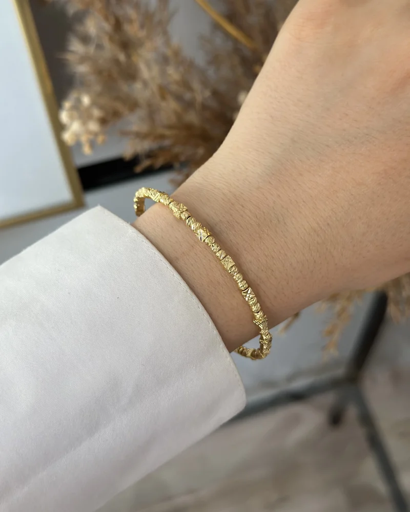 Dorikali Küp Detaylı  Kelepçe Bilelik