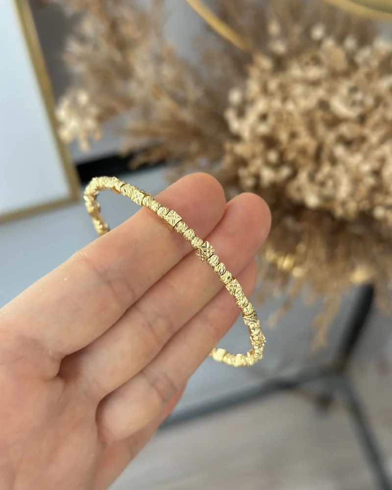 Dorikali Küp Detaylı  Kelepçe Bilelik