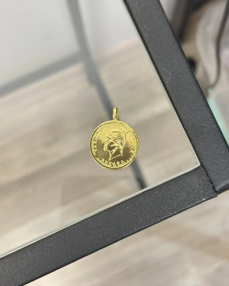 22 Ayar Kulplu Ata Lira