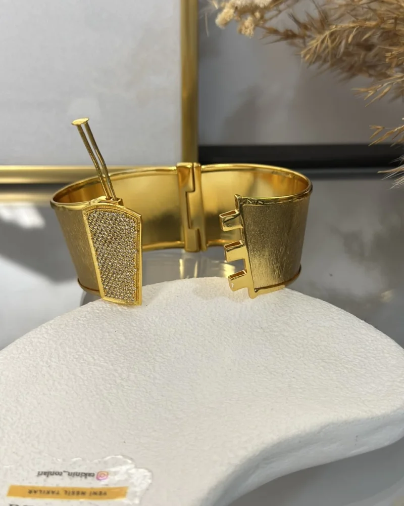 22 Ayar Geniş Taşlı Kumlu Trabzon Kelepçe