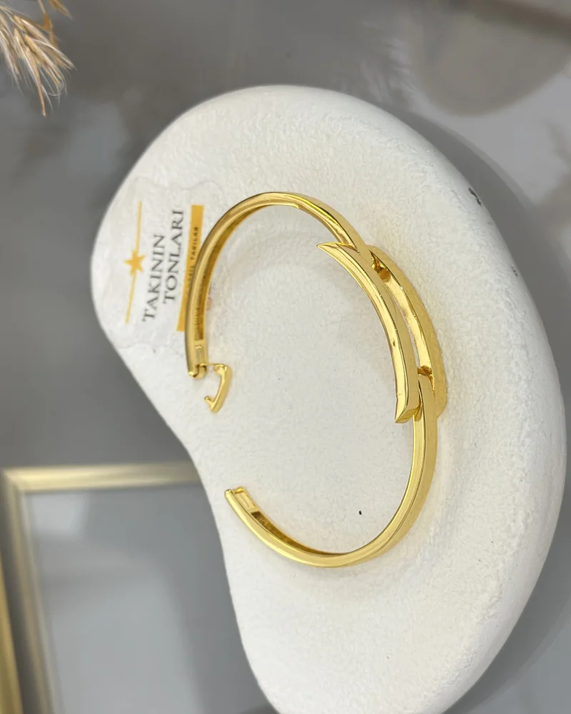 22 Ayar Düz Parlak Kaburga Kelepçe (19 cm)