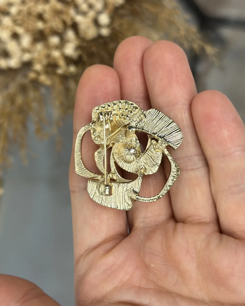 Gold İncili Taşlı Gül Broş