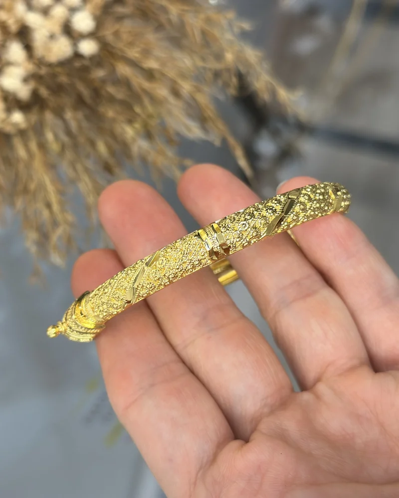 22 Ayar Hint İşi Kelepçe Bilezik (İç Çapı 6.2 cm)