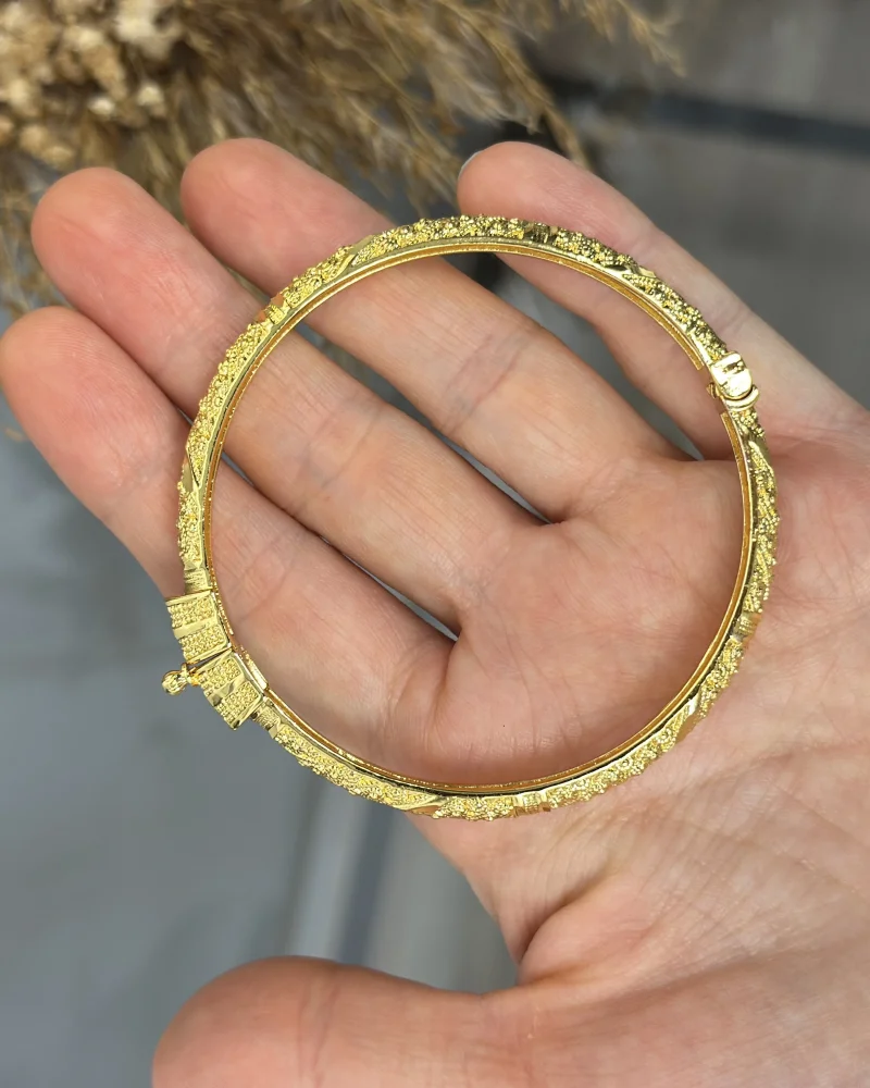 22 Ayar Hint İşi Kelepçe Bilezik (İç Çapı 6.2 cm)