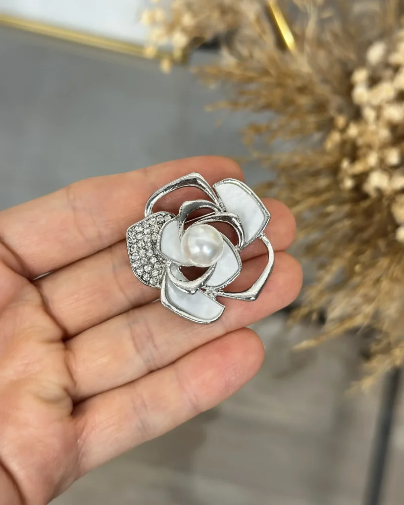 Gümüş Renk İncili Taşlı Gül Broş