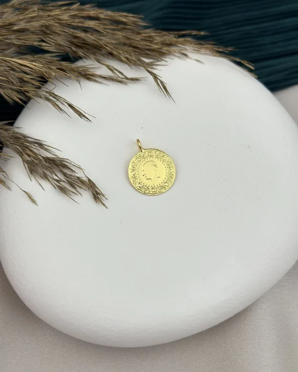 22 Ayar Kulplu Çeyrek Altın