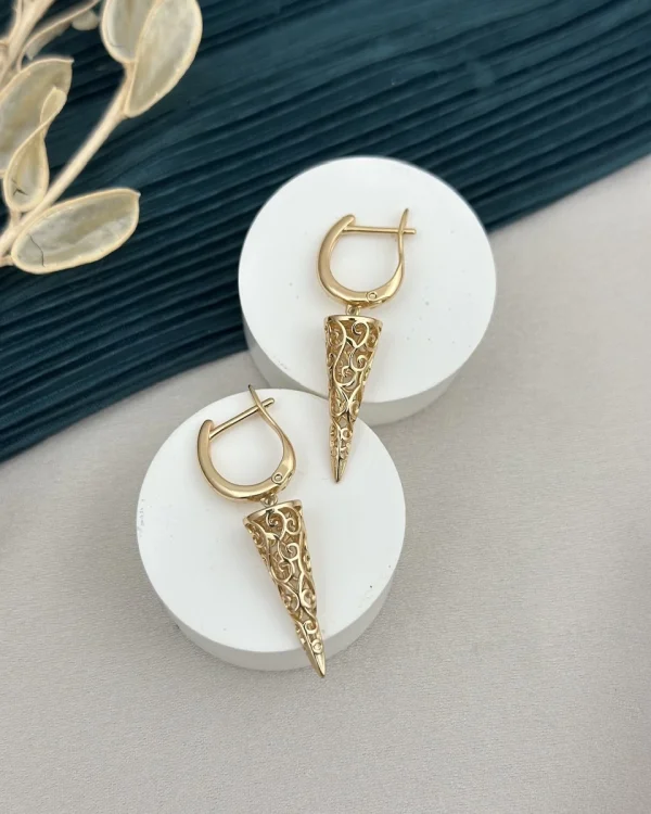 İşlemeli Bakır Ton Vip Küpe