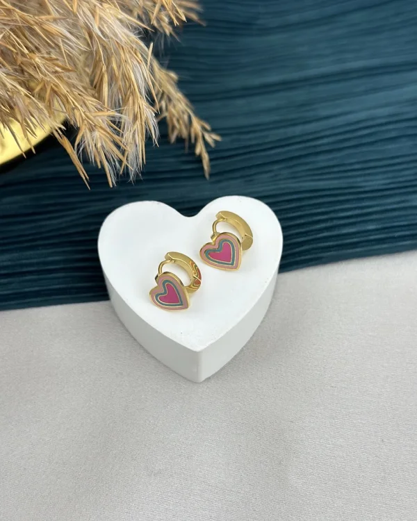 Renkli Kalpli Çelik Çocuk Küpesi