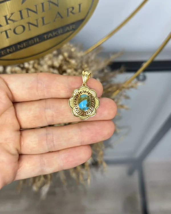 22 Ayar Firuze Taşlı İşli Kolye Ucu
