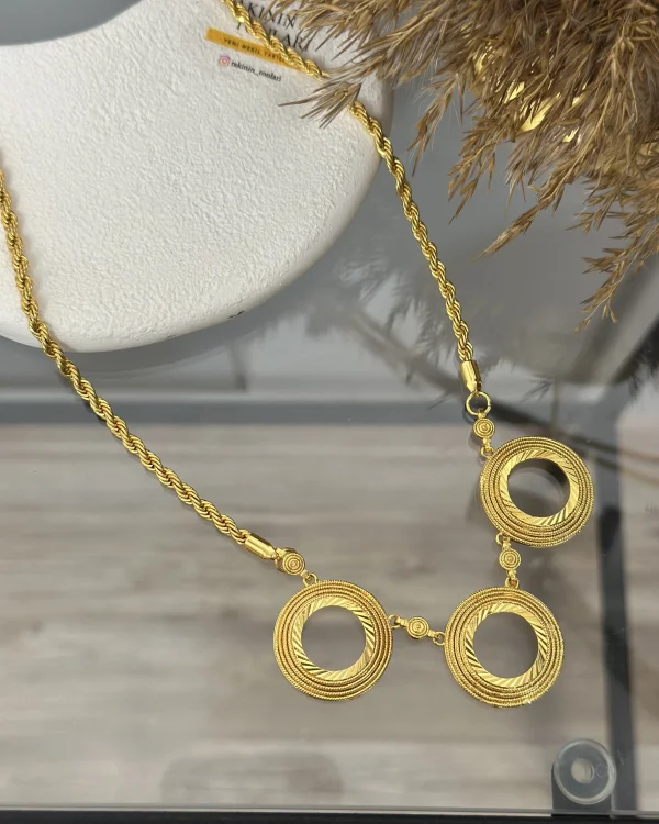 22 Ayar 3’lü Hasır Görünümlü Çeyreklik Kolye