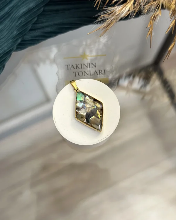 Labradorit Taşı Doğal Taş Baklava Model Çelik Kolye Ucu