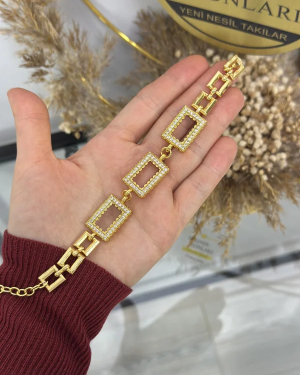 Üçlü Gram Altınlık Kare Zincirli Bileklik (16+5 cm)