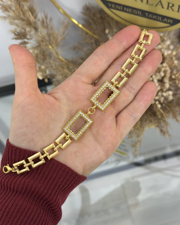 İki Gram Altınlık Kare Zincili Bileklik (16+5 cm)