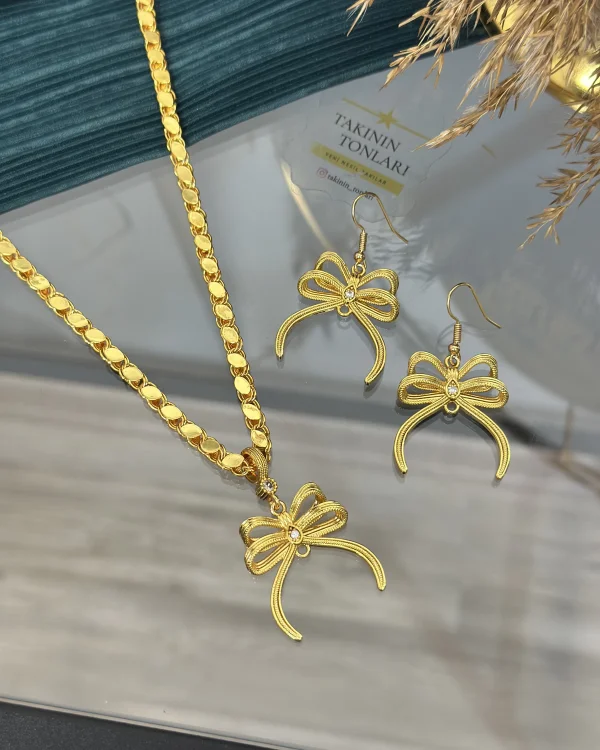 Fiyonklu Arpa Kolye-Küpe Set (60 cm)