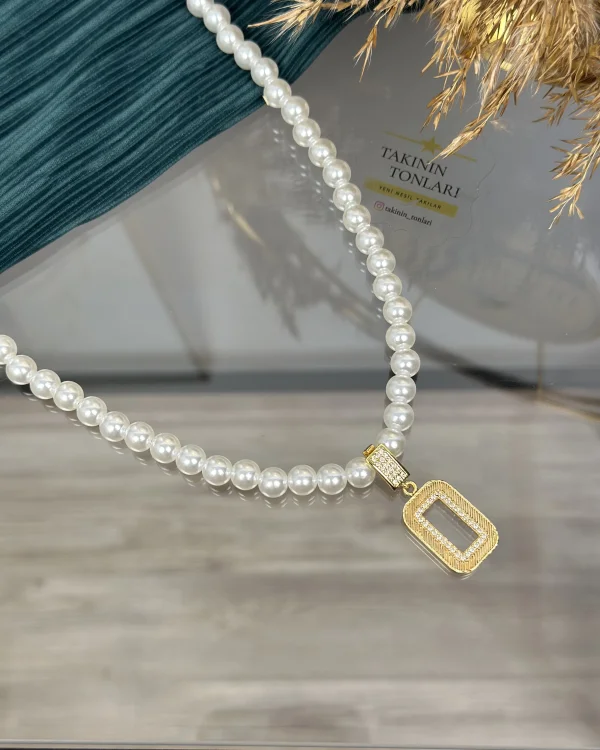 Gram Altınlık Hasır Çerçeveli İncili Kolye