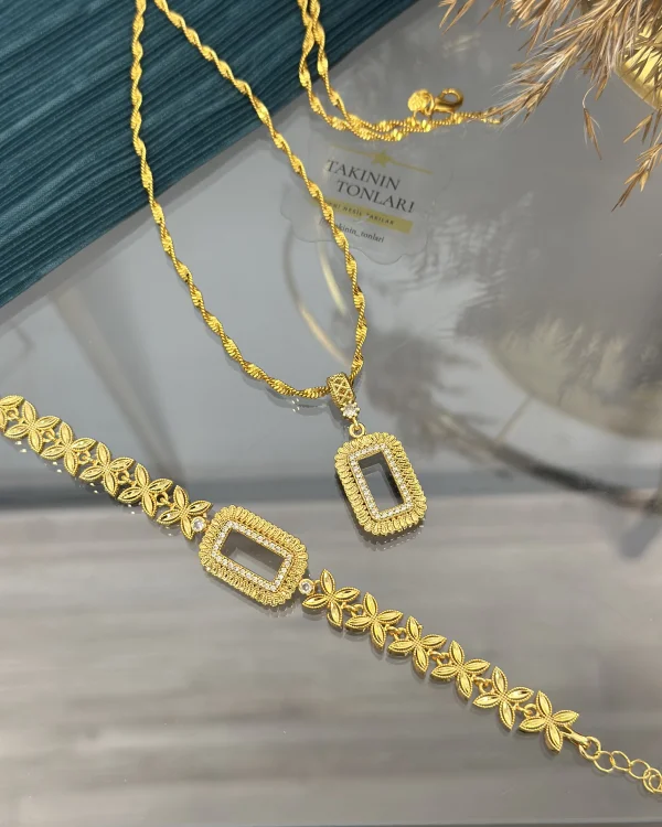 Gram Altınlık Yonca Model Başak Kombin (Seri 4)