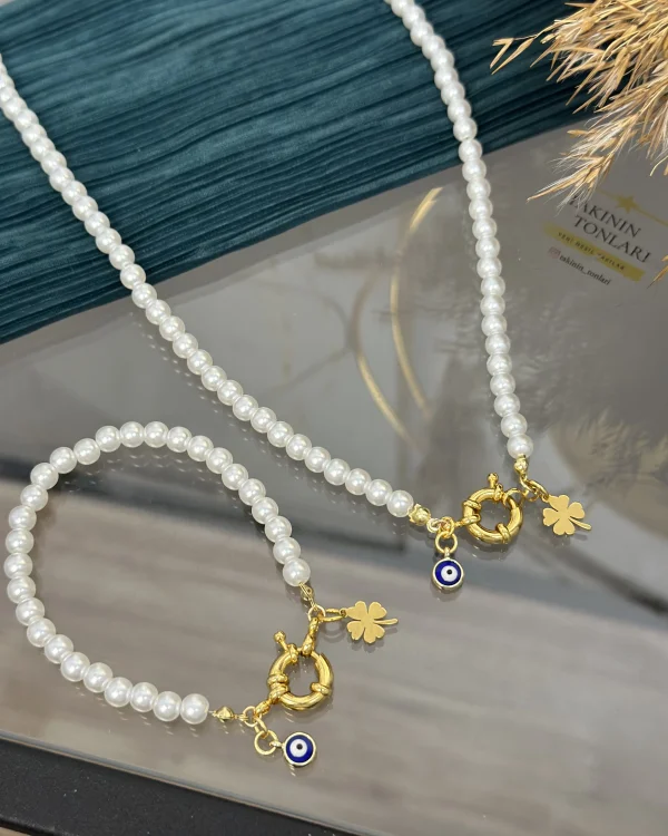 Dümen Kilit Charmli İnci Set ( Kolye 60 cm -Bileklik 18 cm)