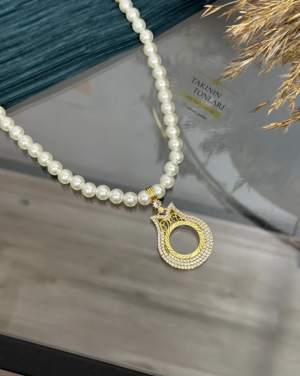 Çeyreklik Taşlı Lale Model İnci Kolye (50 cm)