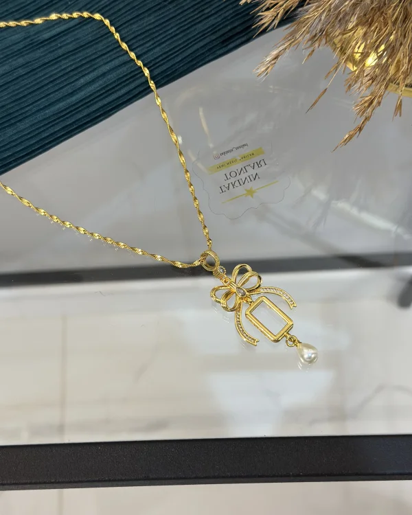 Gram Altınlık Taşlı Fiyonklu Sade Çerçeveli Kolye