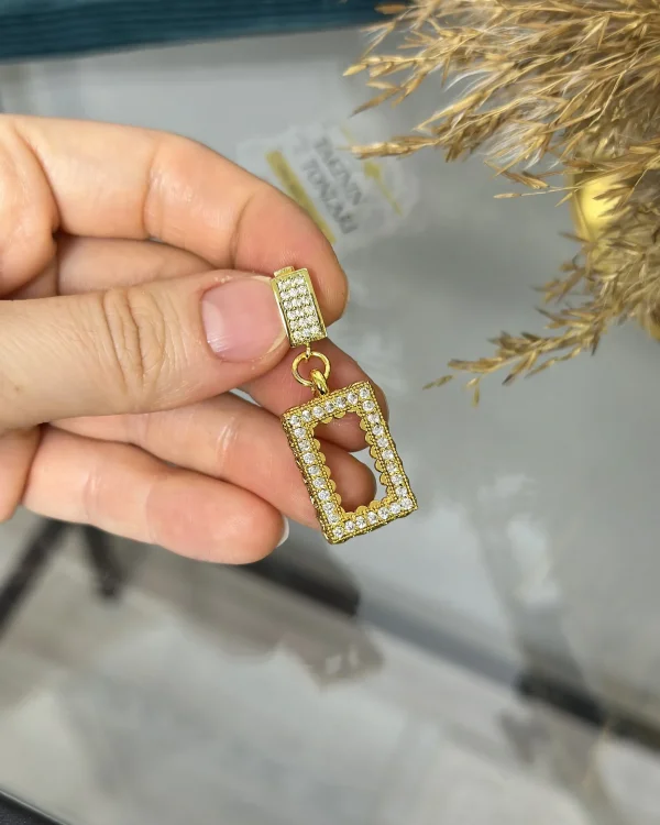 Dikdortgen Gram Altınlık Köşeli Taşlı Kilipsli Kolye Ucu