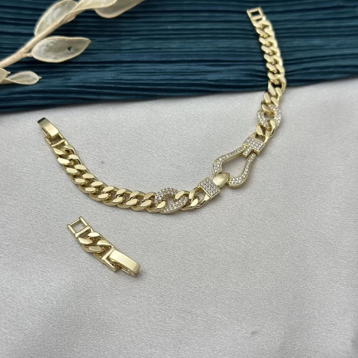 14K Gold Taşlı Geçişli Vip Bileklik