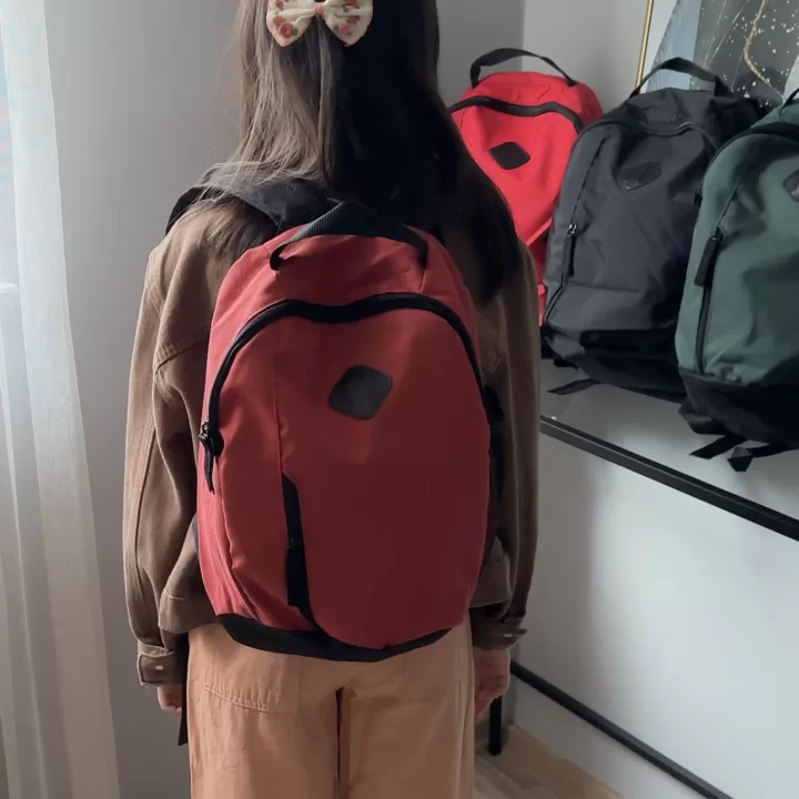 Kiremit Rengi Orta Boy Sırt Çantası