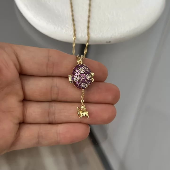 Mineli Mor Taşlı İşçilikli Sallantılı Açılır Kapaklı Kolye 50+5 cm)