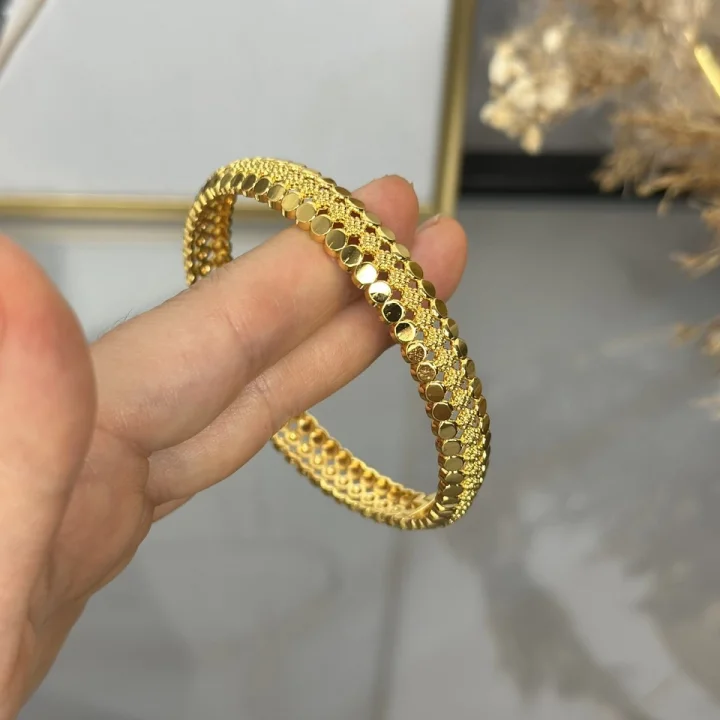 22 Ayar Telkari Ortası İşli Üç Sıra Pullu Kelepçe Bilezik (6.0 cm)