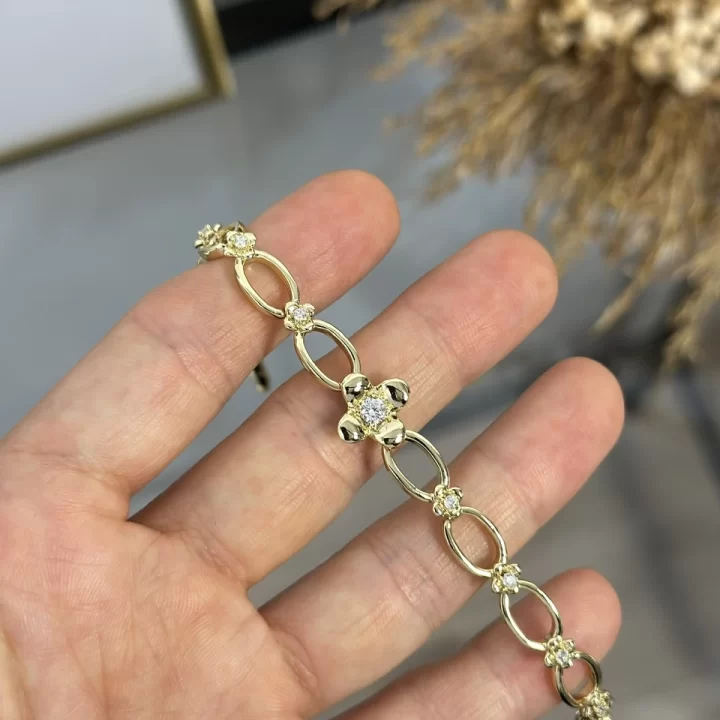 XP Gold Taşlı Çiçek Bileklik (17+2 cm)