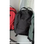 Siyah Orta Boy Sırt Çantası