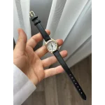 Siyah Deri Kordon Yuvarlak-Köşeli Saat