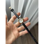 Siyah Deri Kordon Zarif Yuvarlak Saat