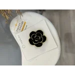 Üç Boyutlu Siyah Gül Broş