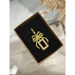 Gram Altın Çerçeveli Fiyonk Kolye Ucu