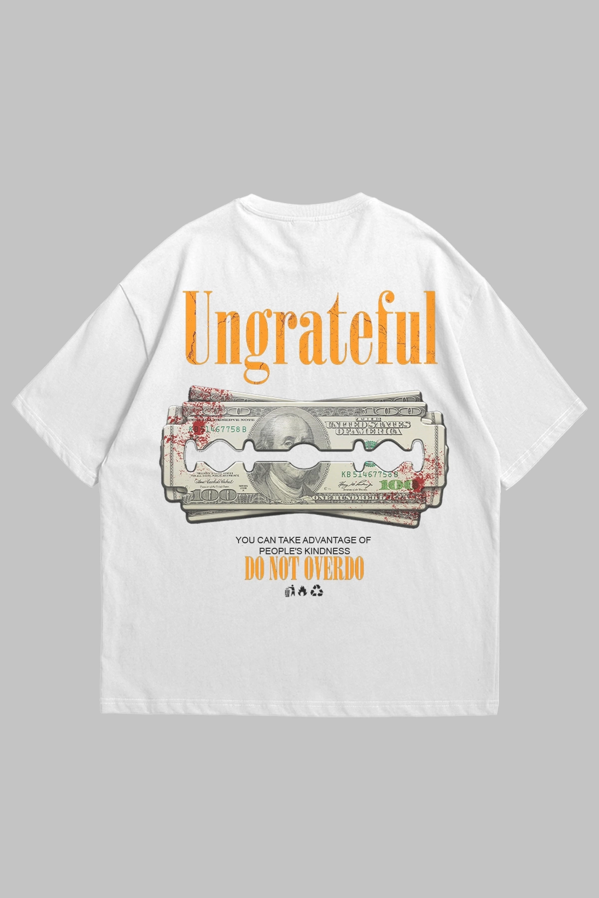 Ungrateful Baskılı Beyaz Oversize Unisex Tshirt