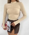 Dik Yaka Büzgülü Crop