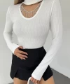 Dik Yaka Taşlı Crop