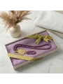 Hediyelik Kutuda Lila Renkli Flamlı Pamuk Eşarp ve İsimli İnci Tesbih