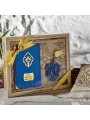 Hediyelik Lüks Kutuda Seccadeli Saks Mavisi Renkli Şantuk Yasin ve İsme Özel İnci Tesbih Seti