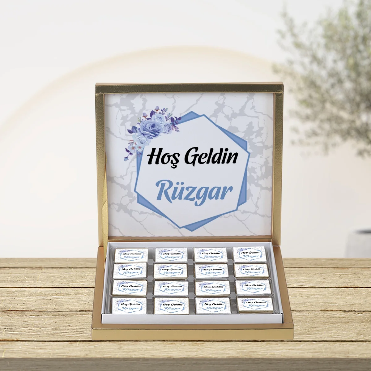 Altıgen Model Mavi Konsept Gold Kutuda 48 Adet Madlen Çikolata