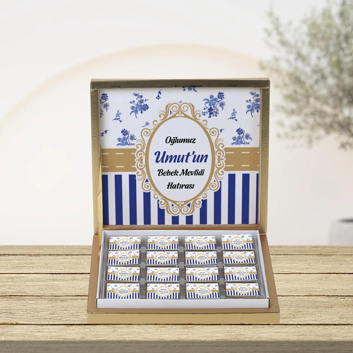 Çizgi Model Lacivert Konsept Gold Kutuda 48 Adet Madlen Çikolata