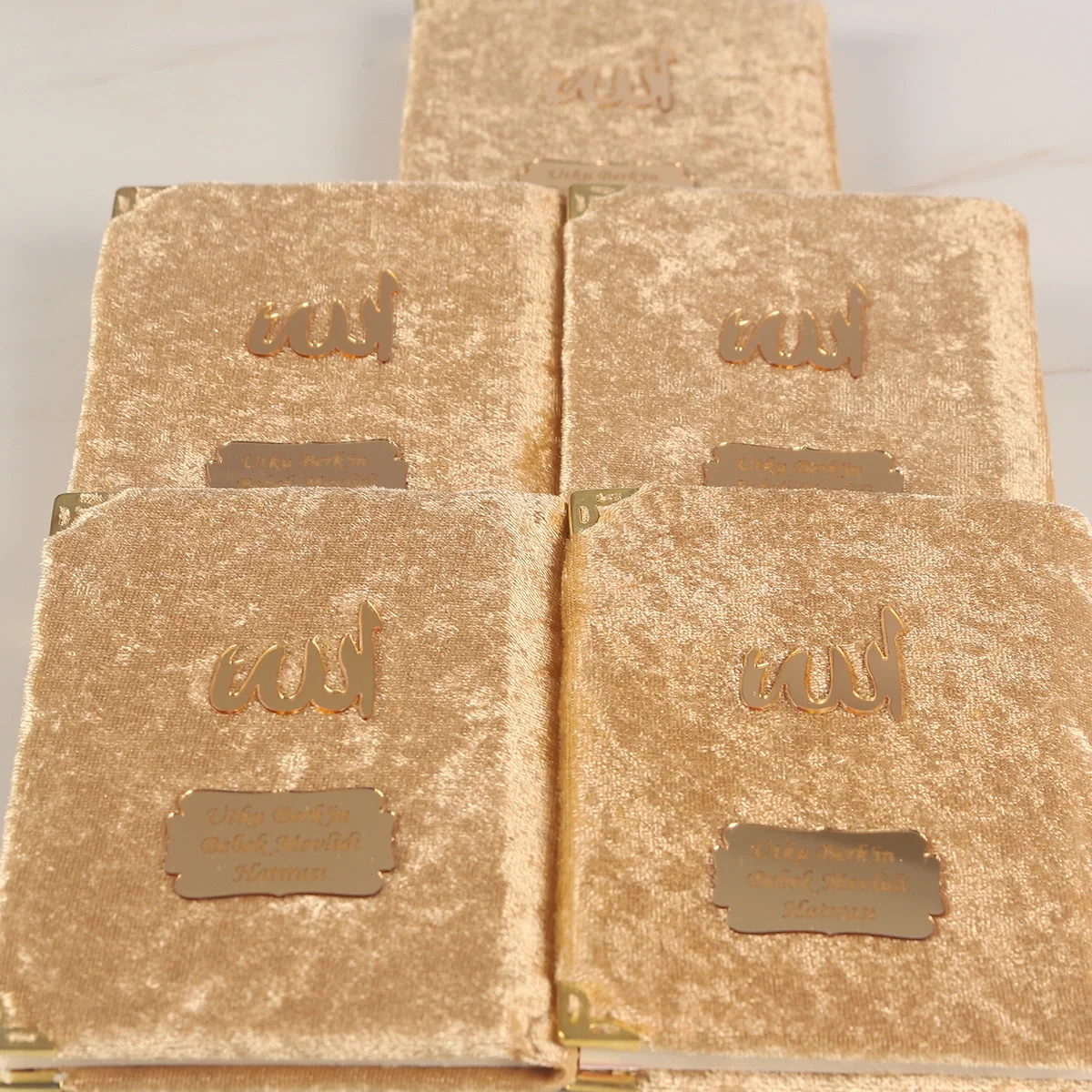 İsme Özel Gold Renkli Kadife Yasin Kitabı - Mevlüt Hediyelikleri