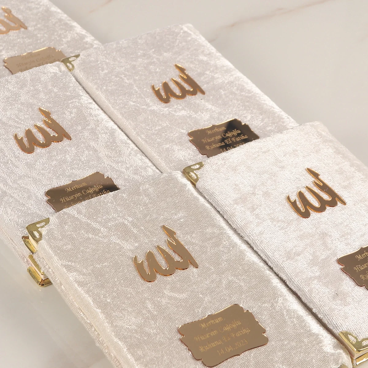 İsme Özel Krem Renkli Kadife Yasin Kitabı - Mevlüt Hediyelikleri