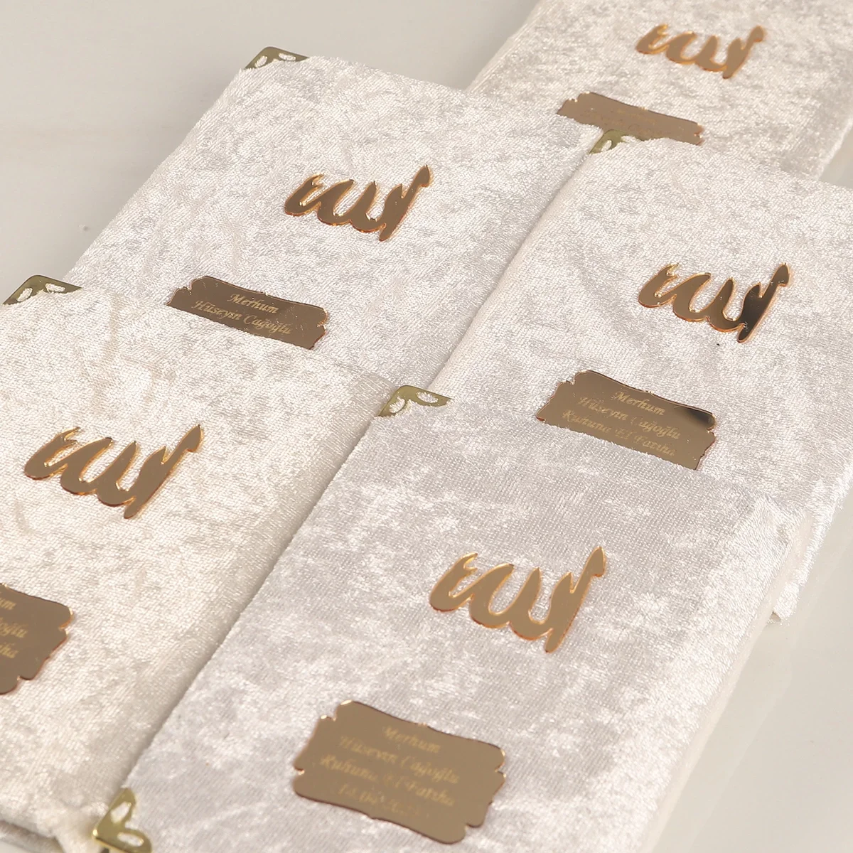 İsme Özel Krem Renkli Kadife Yasin Kitabı - Mevlüt Hediyelikleri