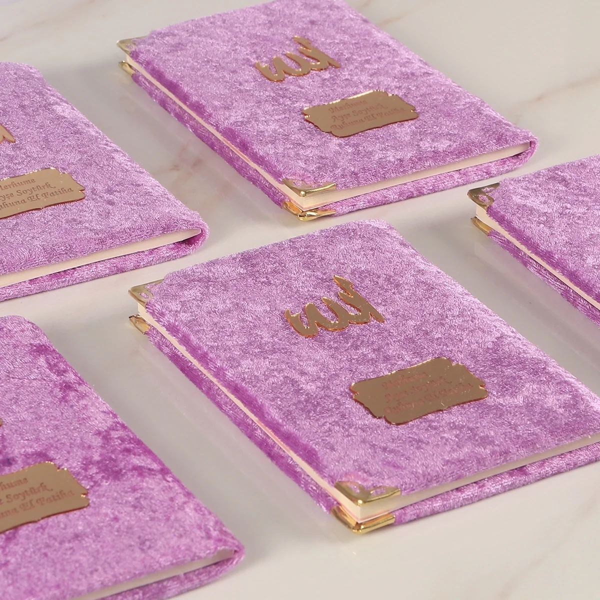 Tül Kese İçerisinde İnci Tesbihli Lila Renkli Kadife Yasin Kitabı Seti - Mevlüt Hediyelikleri