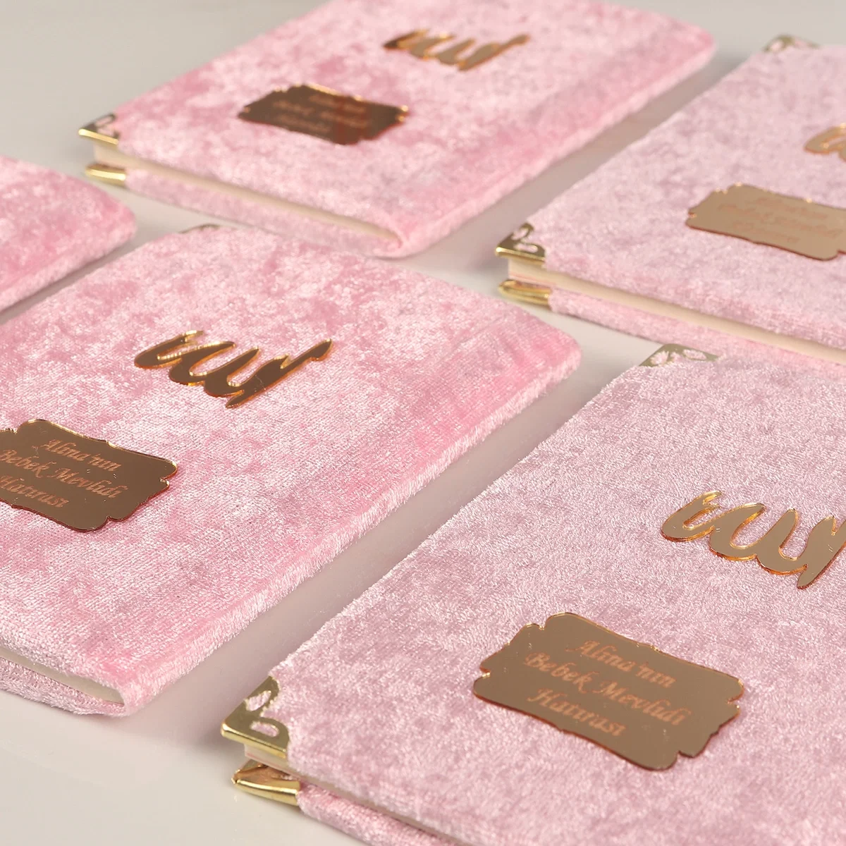 İsme Özel Pembe Renkli Kadife Yasin Kitabı - Mevlüt Hediyelikleri