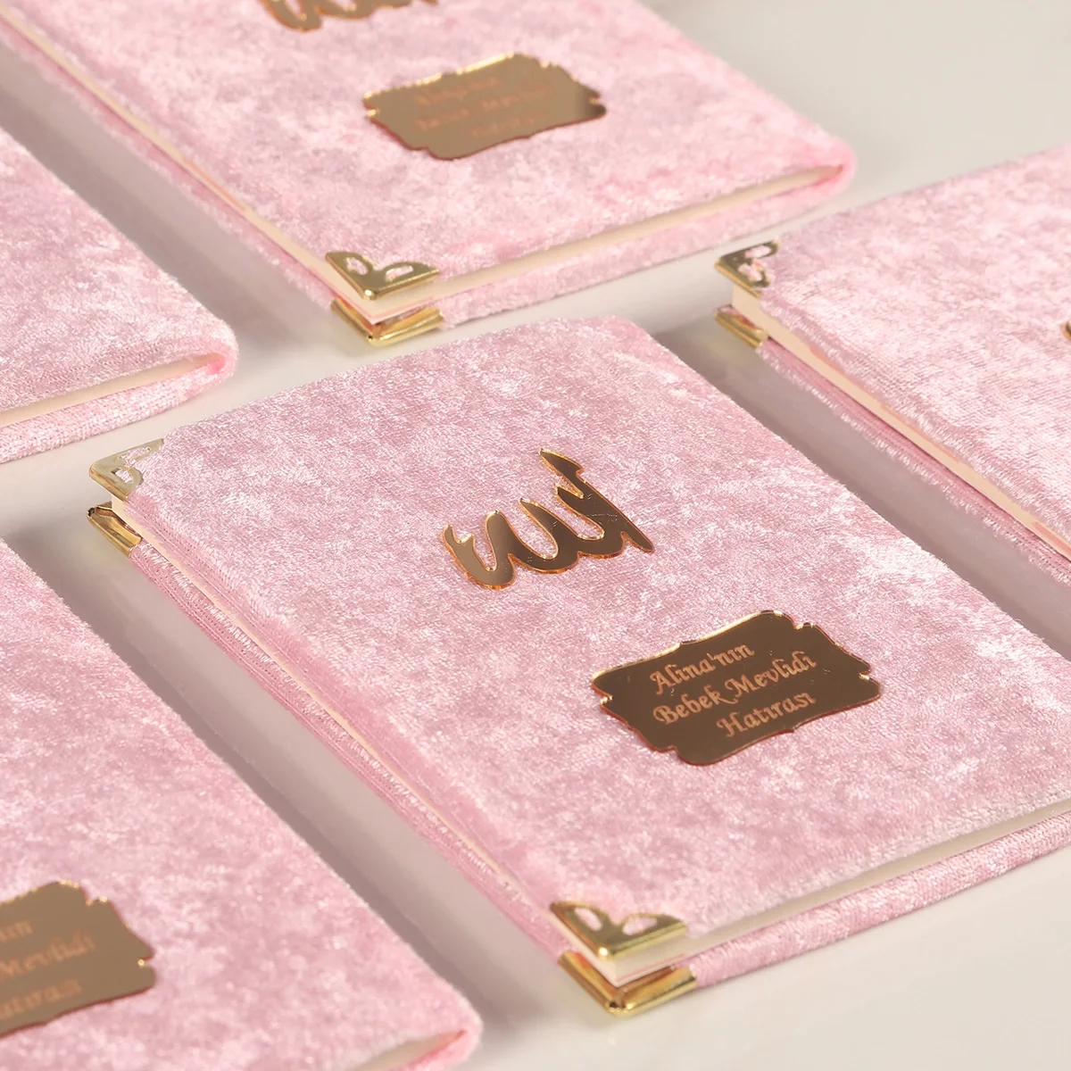 Tül Kese İçerisinde İnci Tesbihli Pembe Renkli Kadife Yasin Kitabı Seti - Mevlüt Hediyelikleri